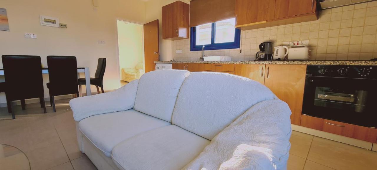 Stay Trinity Beach Apts Paralimni Exterior foto