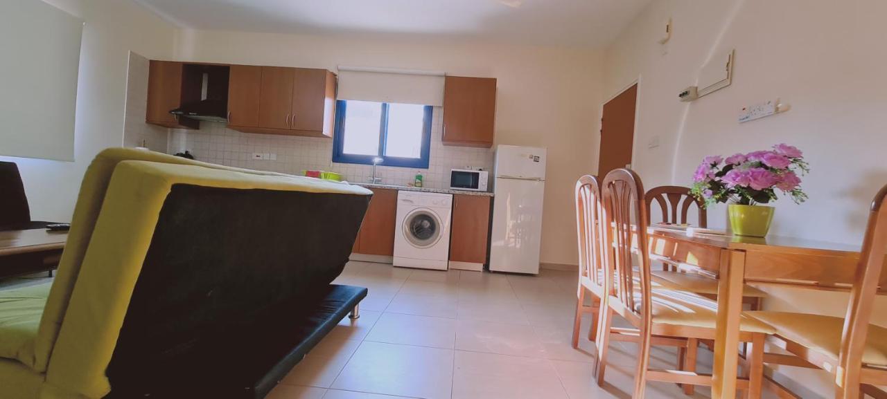 Stay Trinity Beach Apts Paralimni Exterior foto